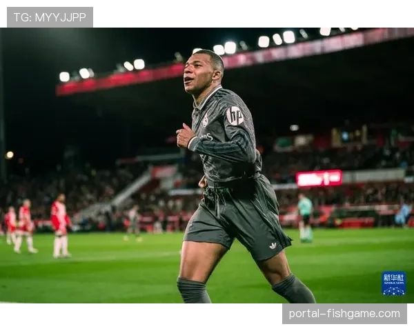 复盘皇马4-2赫罗纳：维尼修斯与罗德里戈的边路组合如何主宰比赛